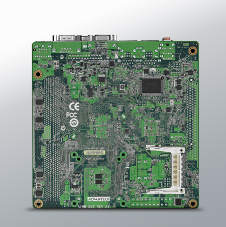 Onboard Intel<sup>®</sup> Celeron<sup>®</sup> M 600 MHz Mini-ITX Motherboard with LVDS, 5COM, Single LAN