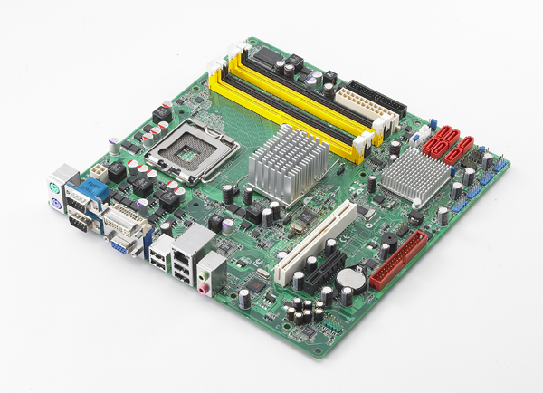 LGA 775 Core 2 Quad/Core 2 Duo Processor-based MicroATX with DDR2/GbE/DVI/2 COM